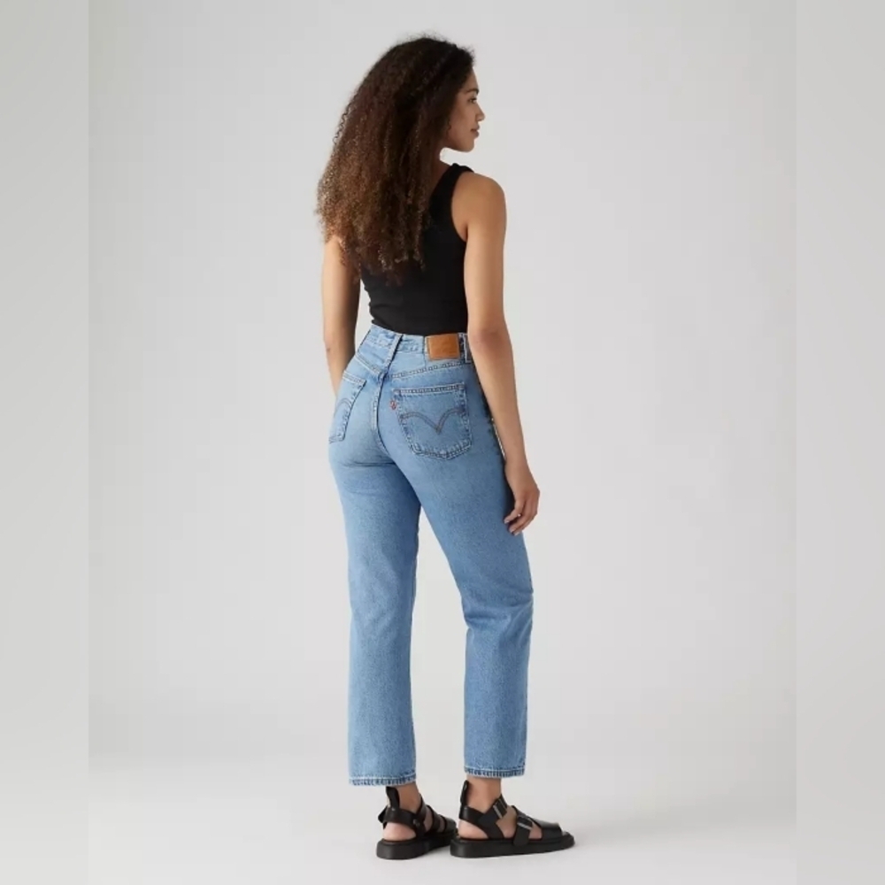 Levi's Premium quality Ribcage Straight Ankle jeans sz 27